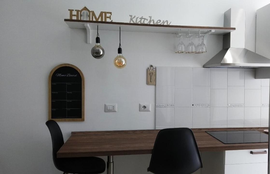 Relais Divi Apartment Castellammare di Stabia Bagian luar foto
