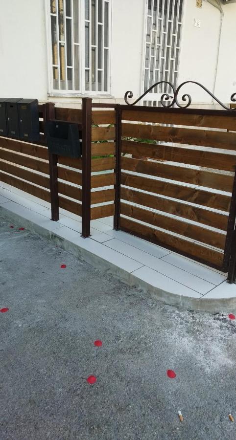 Relais Divi Apartment Castellammare di Stabia Bagian luar foto