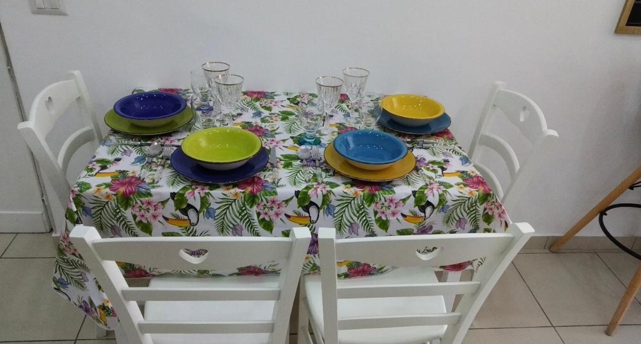 Relais Divi Apartment Castellammare di Stabia Bagian luar foto
